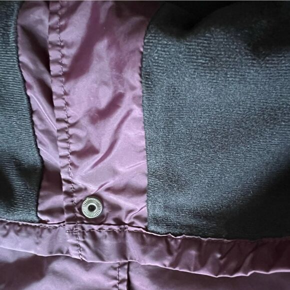 Vans Red Torrey Lined Snap Front Windbreaker Jacket Coat Youth size Medium - Picture 5 of 9